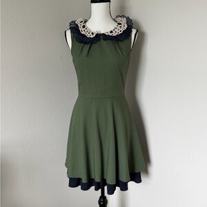 Chic Olive Green Dress with Detachable Ruffle Lace Collar